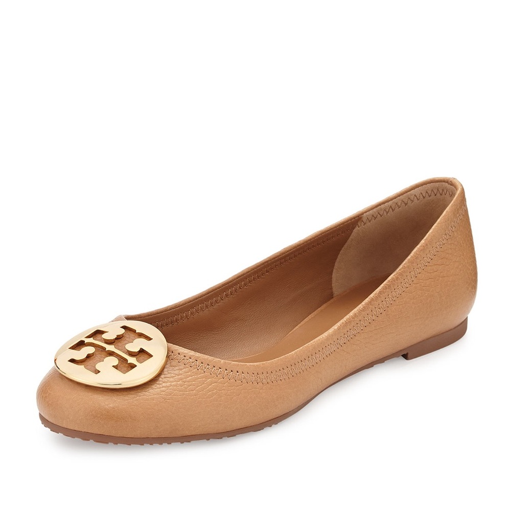 Tory Burch Reva Flat in Royal Tan. Size 8